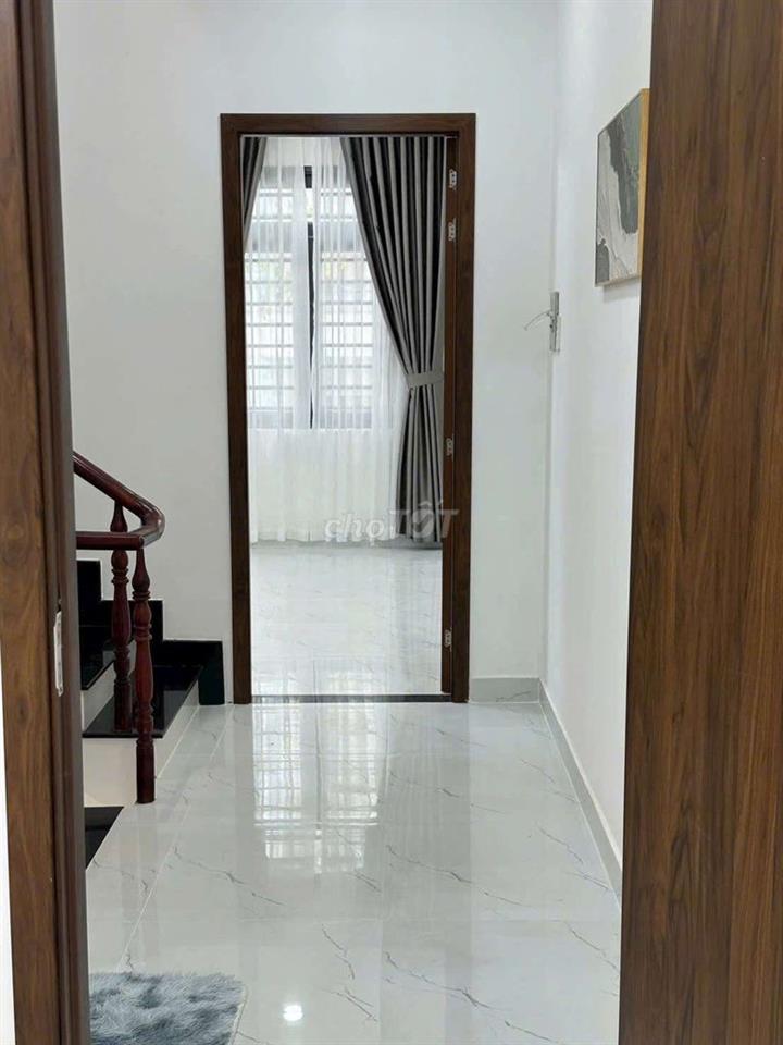 305// LÊ VĂN QUỚI - NHÀ 1 LỬNG 2 LẦU XÂY MỚI - 4 PN - HẺM OTO