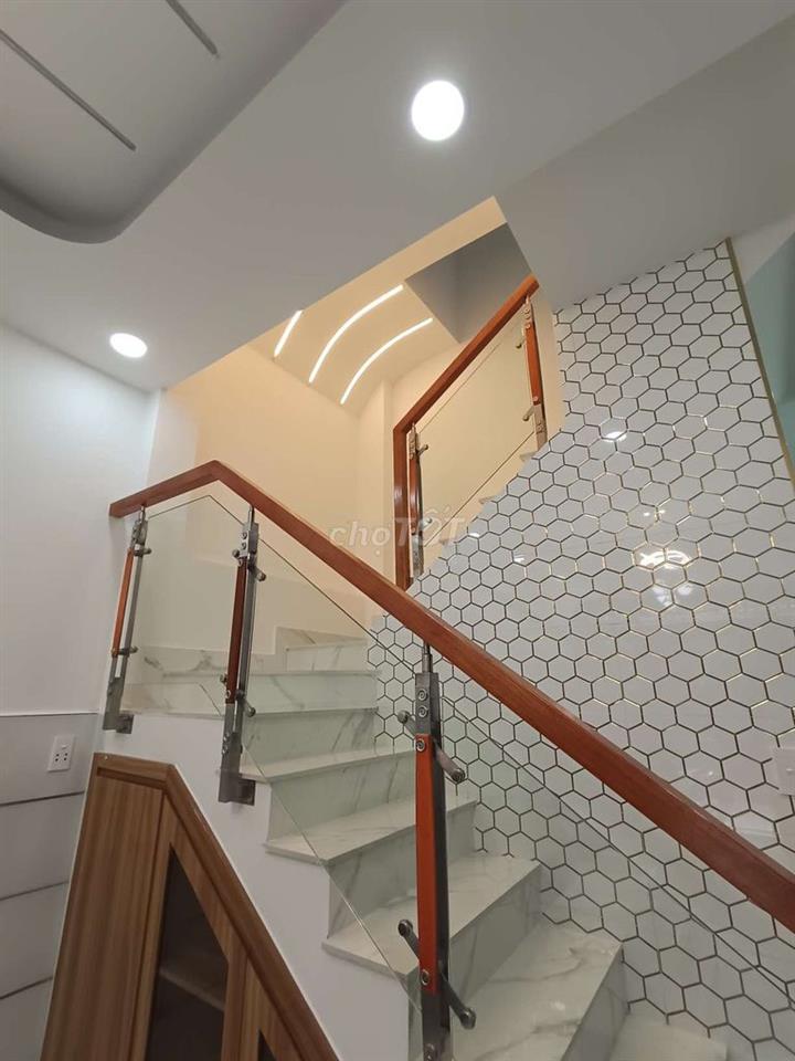 BÁN NHÀ TỈNH LỘ 10, TÊN LỬA, BÌNH TÂN, HXH, SHR, 50M², 2- 3 PN,4,75 TỶ
