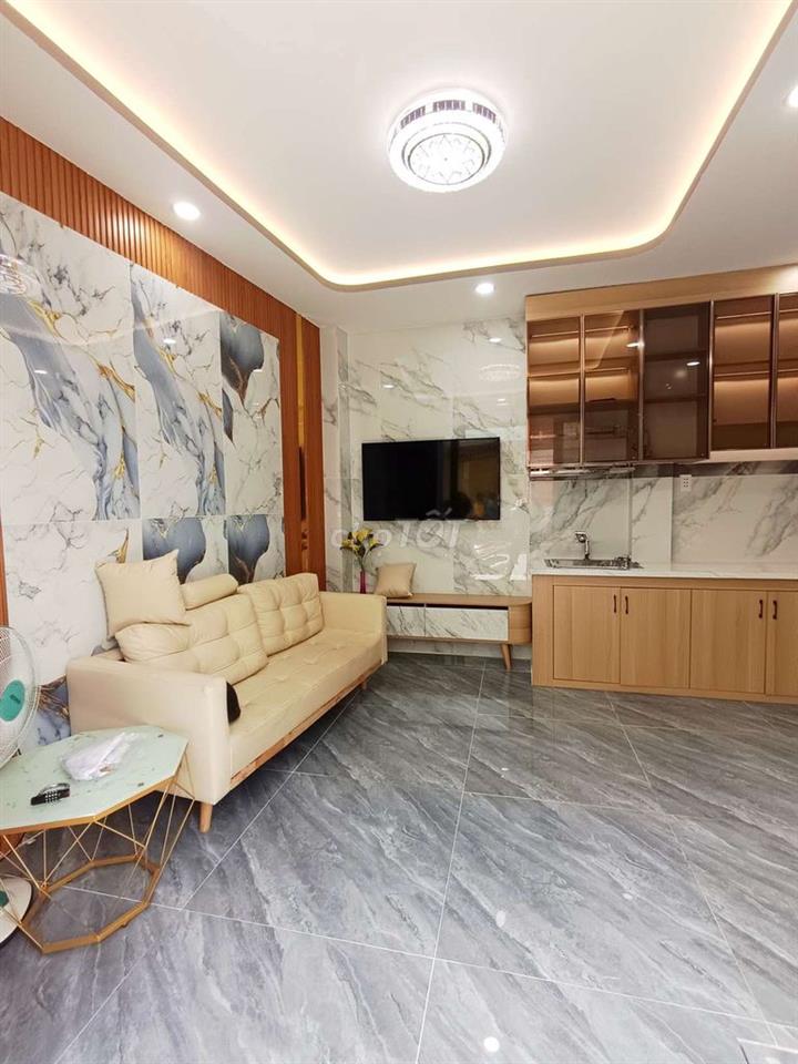 Bán Nhà MTKD đối diện bến xe Miền Tây - 3 Tầng - SHR - 30m2 