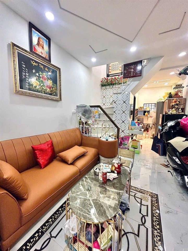 chủ ngộp bank cần bán gấp Dt 3×9