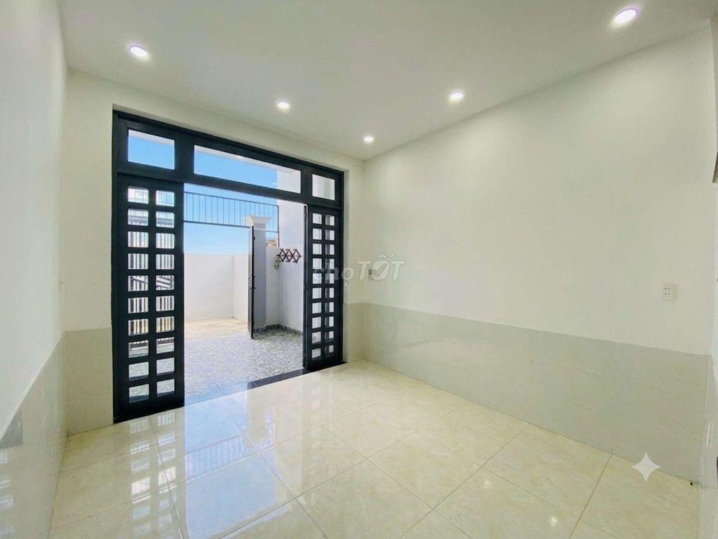 chủ ngộp bank cần bán nhà ngay trung tâm gò vấp.dt 4.8×12