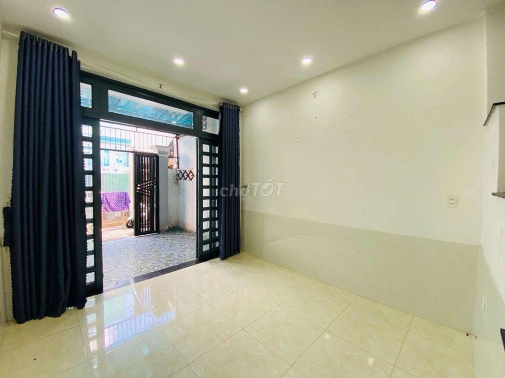 chủ ngộp bank cần bán nhà ngay trung tâm gò vấp.dt 4.8×12