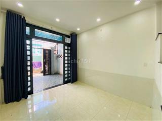 chủ ngộp bank cần bán nhà ngay trung tâm gò vấp.dt 4.8×12
