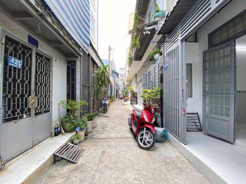 chủ cần bán gấp : gần 20m2 2 tầng,2 pn