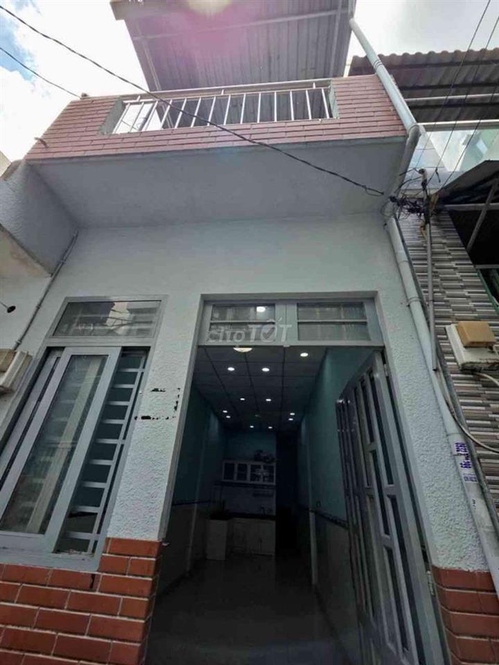 chủ cần bán gấp : gần 20m2 2 tầng,2 pn