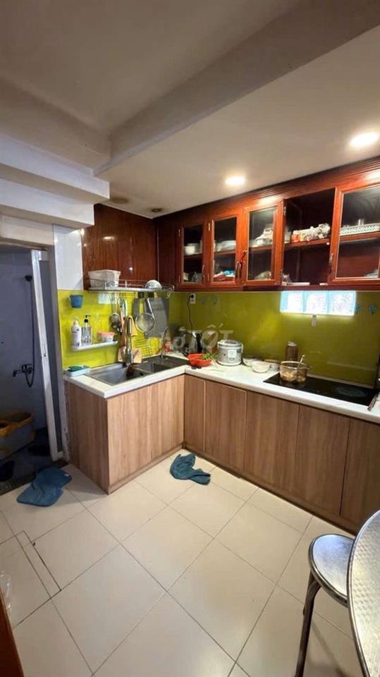 chủ cần tiền bán gấp,cạnh làng hoa gò vấp