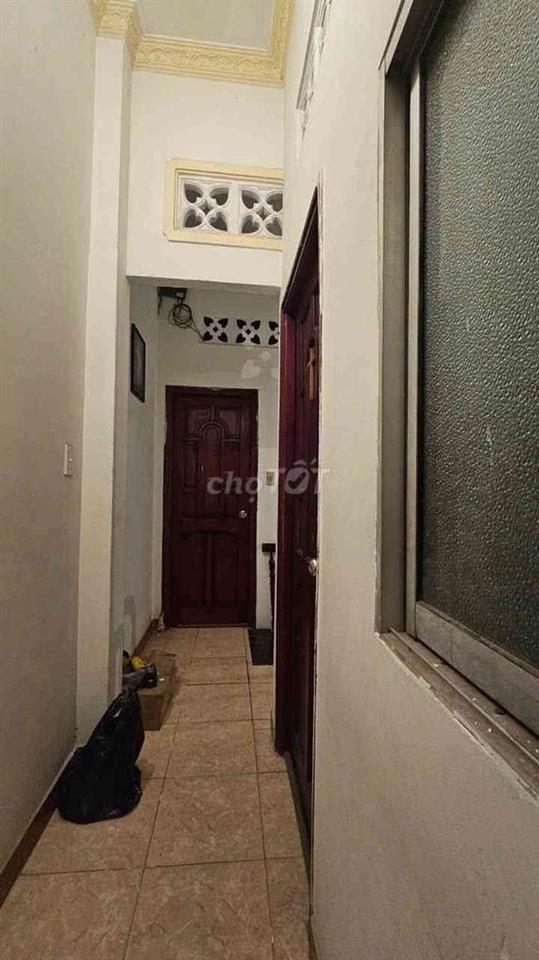 chủ cần tiền bán gấp nhà Nguyễn tư giản