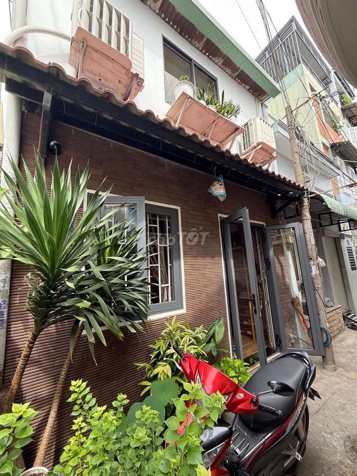 chủ cần bán gấp nhà Tân bình