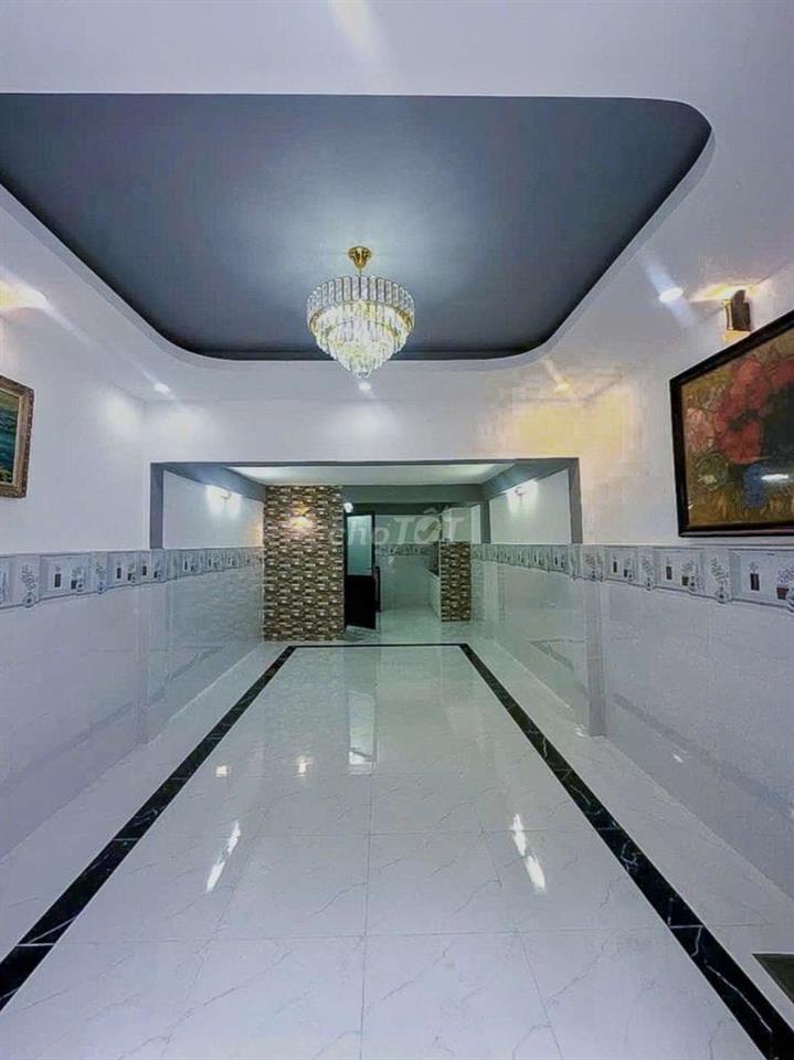 Nhà mặt tiền 3 Tầng tại 3 tháng 2 & Minh Phụng , 4PN  Hơn 6.9 Tỷ