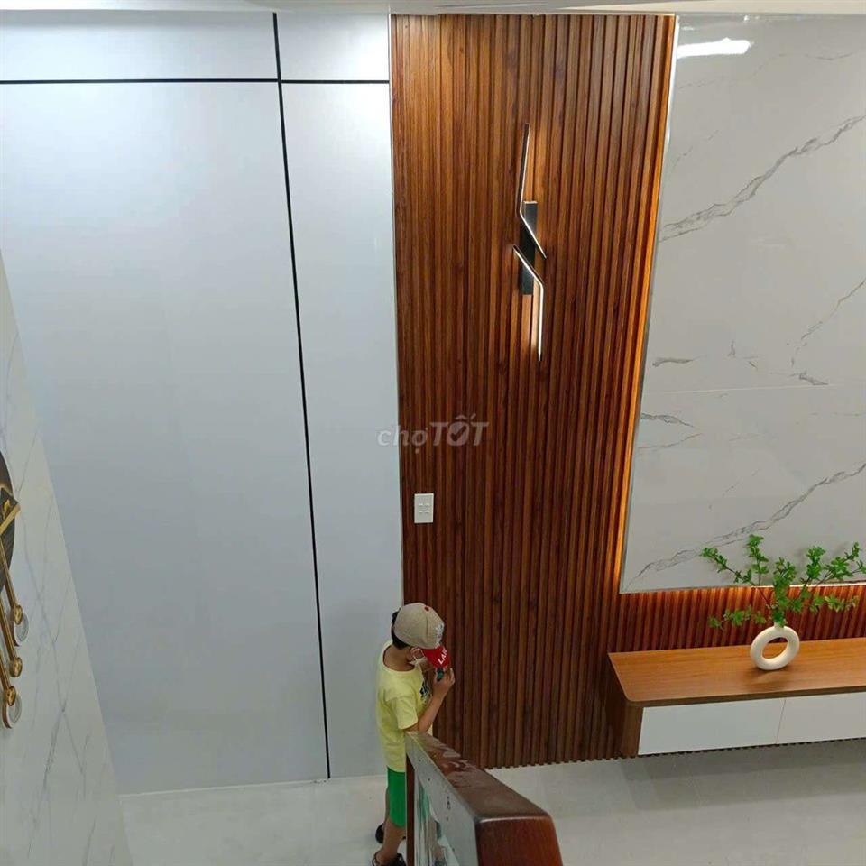 BÁN NHÀ 4PN SHR 82M2 NGAY Lê Đại HÀNH, 200M TỚI CV PHÚ THỌ || QUẬN 11