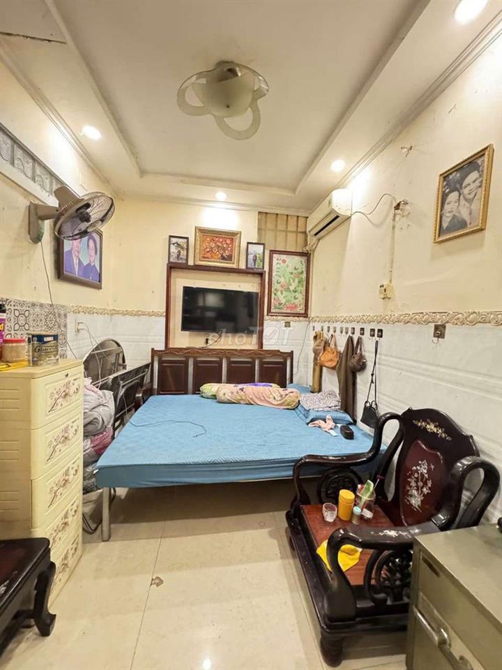 Bán Nhà 3 Tầng 210m2 ngang 6m 8pn đường 7m Thông Ô Tô tại Thành Thái