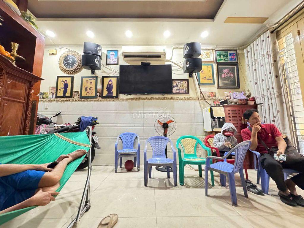 Bán Nhà 3 Tầng 210m2 ngang 6m 8pn đường 7m Thông Ô Tô tại Thành Thái