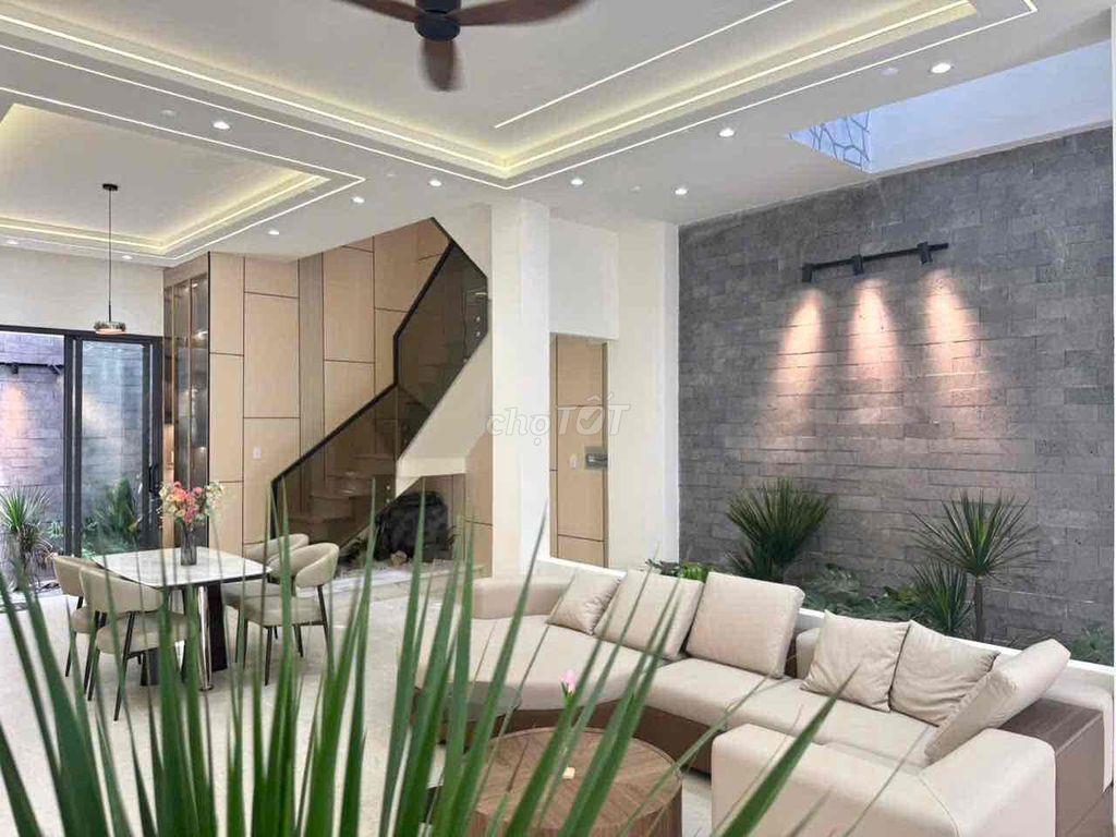 Nhà Mới 4 Tấm Lô Tư Ngang 6m Sát Quận Tân Phú Hạ 300Tr