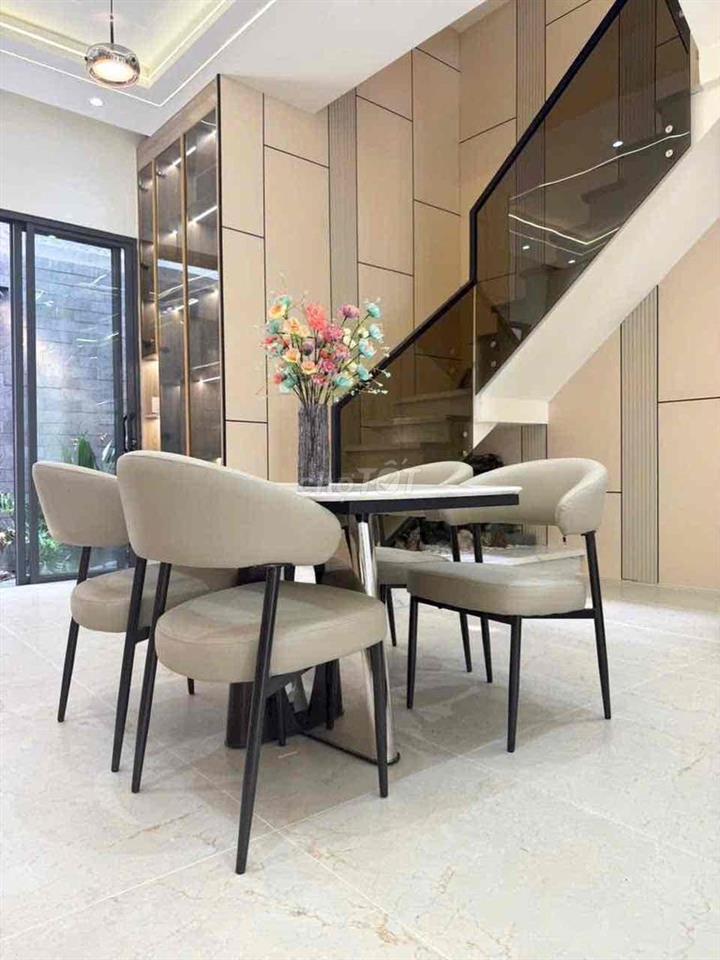 Nhà Mới 4 Tấm Lô Tư Ngang 6m Sát Quận Tân Phú Hạ 300Tr