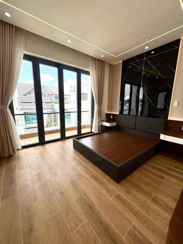 Nhà Mới 4 Tấm Lô Tư Ngang 6m Sát Quận Tân Phú Hạ 300Tr