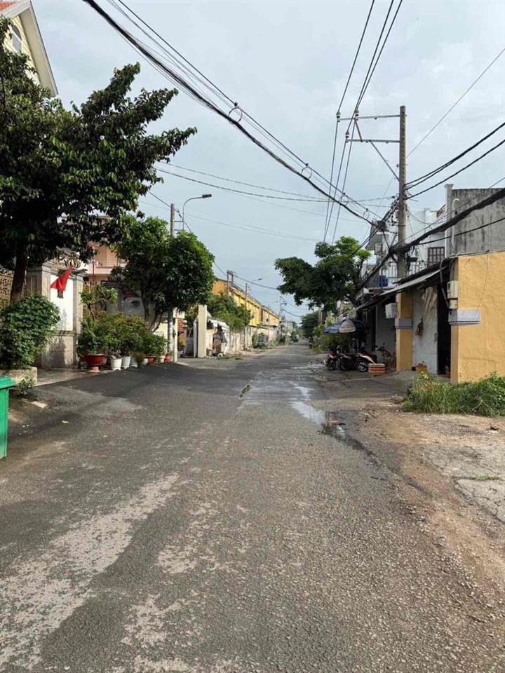 Đất Hương Lộ 2 Ngang 6m Đường Nhựa Rộng