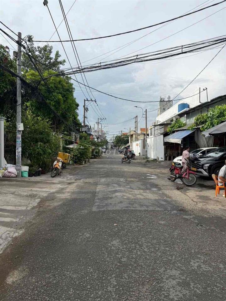 Đất Hương Lộ 2 Ngang 6m Đường Nhựa Rộng