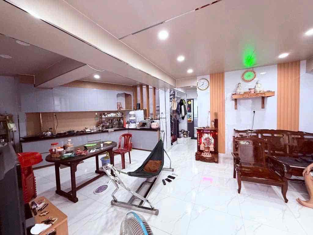 Ngang 8 x 12 - Chỉ 4.3 Tỷ - Hẻm Xe Tải, Bình Trị Đông, Tân Hoà Đông