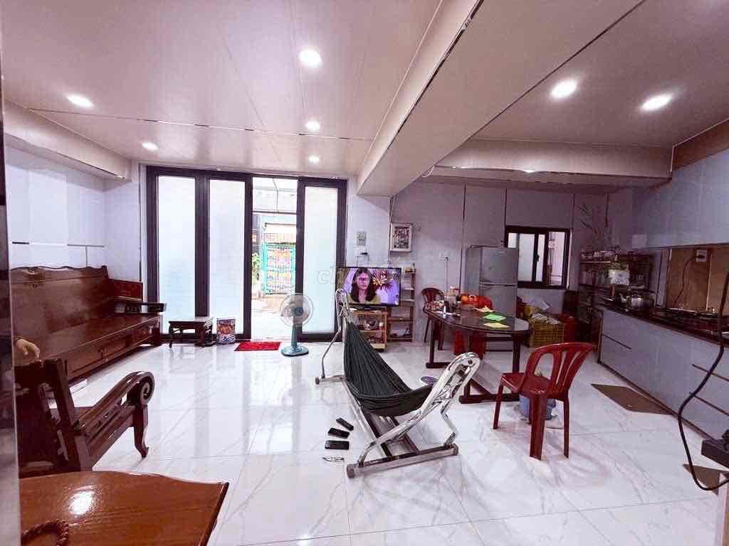 Ngang 8 x 12 - Chỉ 4.3 Tỷ - Hẻm Xe Tải, Bình Trị Đông, Tân Hoà Đông