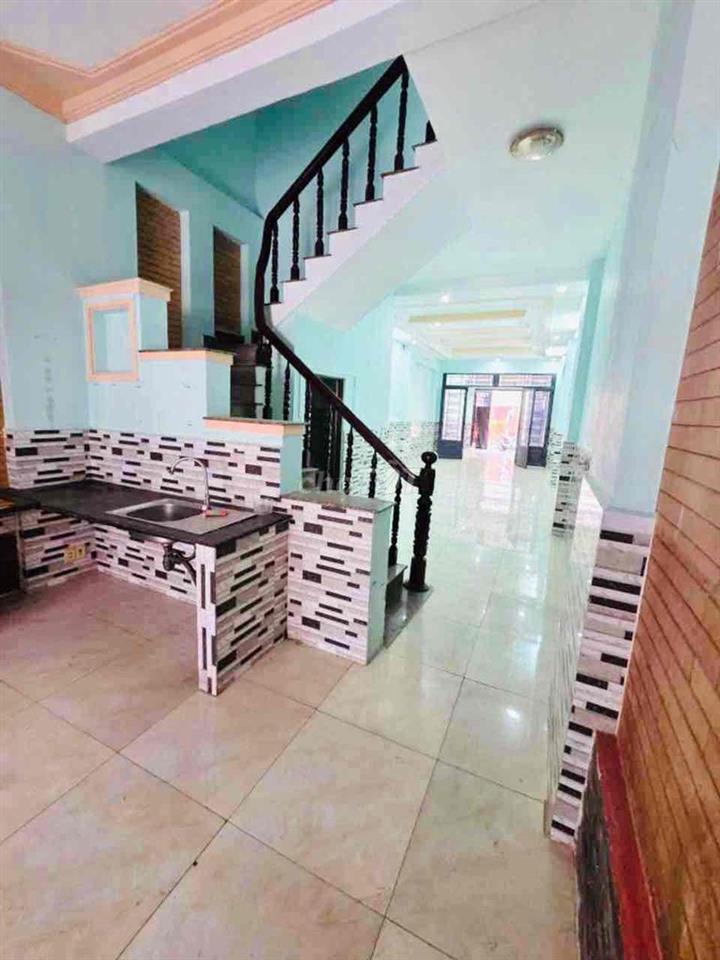 Nhà 4 x 23 - Chỉ 5.x Tỷ - Hẻm Xe Tải Thông - Đường Phan Anh