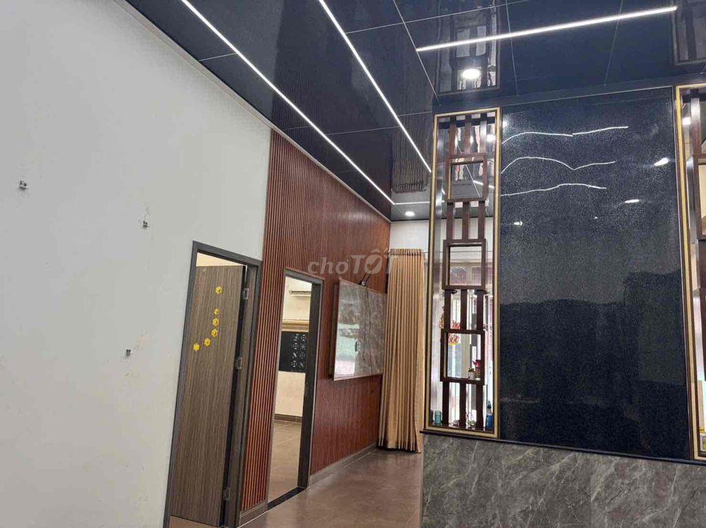 Cần bán nhà chính chủ SHR