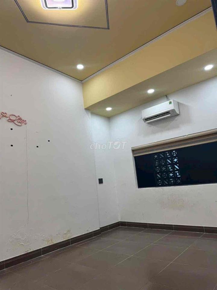 Cần bán nhà chính chủ SHR