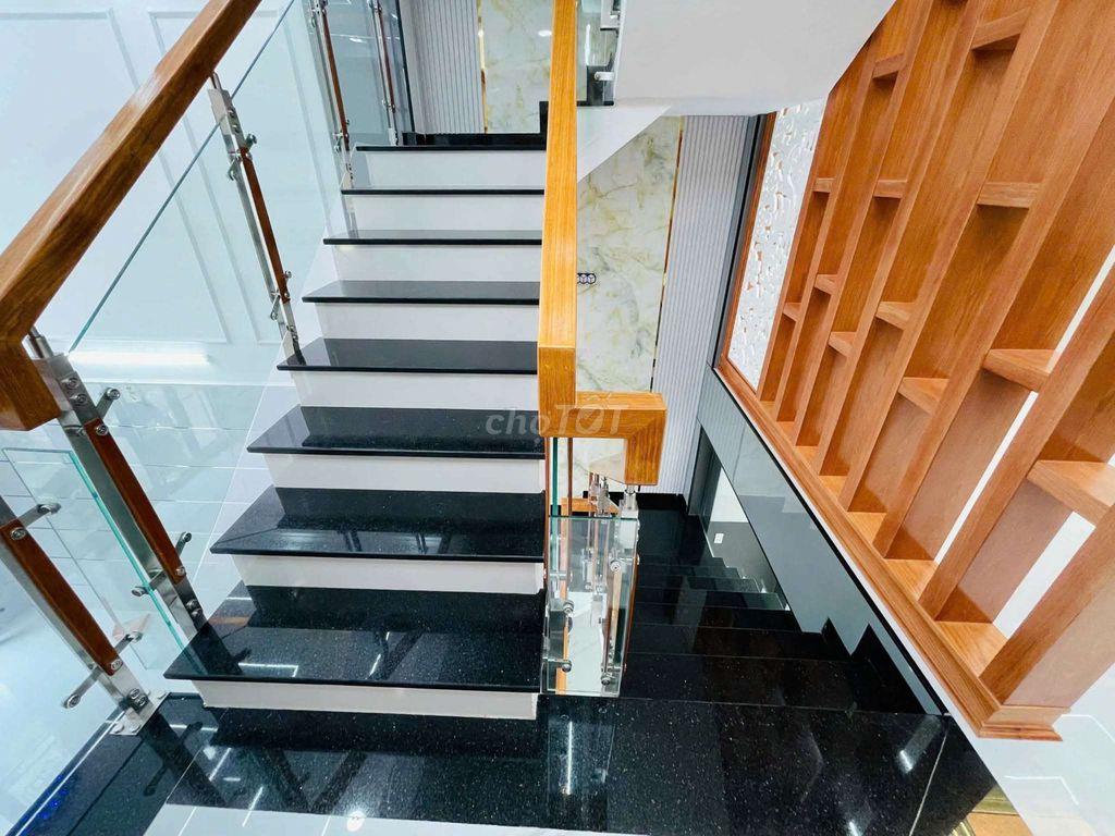 bán nhà 94/2 Tây Lân 5 Tấm mới 