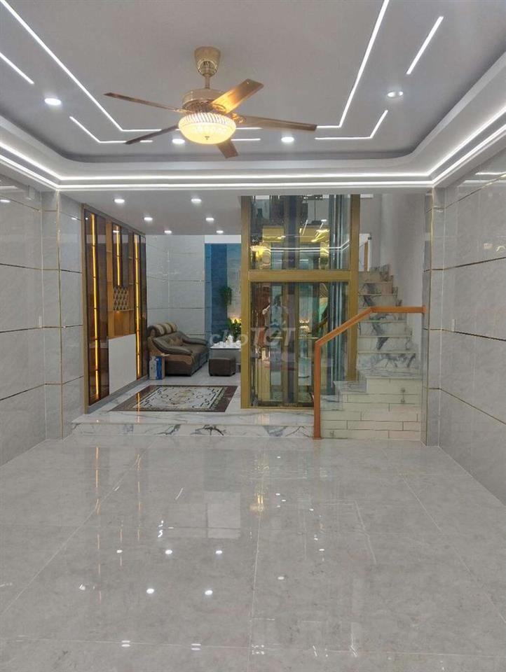 Bán nhà hẻm thông hướng đông lửng ba lầu thang máy 450kg, ăn ninh tốt