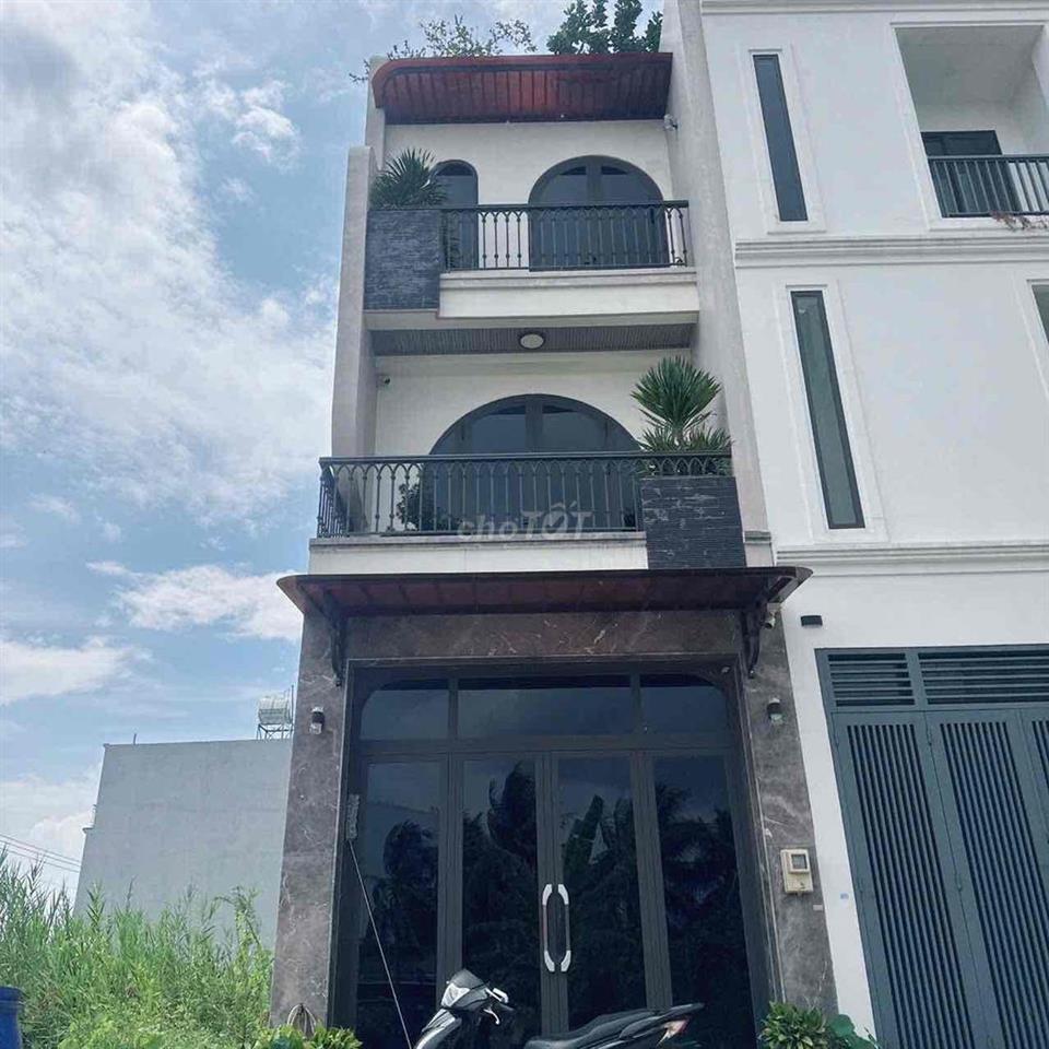 Nhà chính chủ