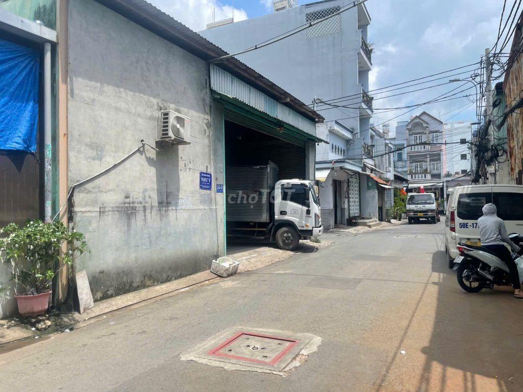 xưởng 12x17 đường xe tải ngay góc ngã tư