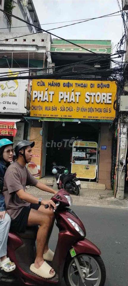 Cho thuê vỉa hè giá rẻ