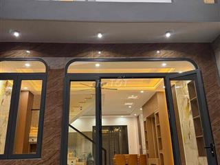 🍏🍏🍏 NHÀ 1 TRỆT 1 LẦU XÂY MỚI FULL NỘI THẤT HẺM 194 ĐƯỜNG CHIẾN LƯỢC -
