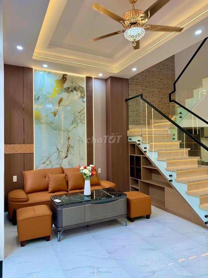 🍏🍏🍏 NHÀ 1 TRỆT 1 LẦU XÂY MỚI FULL NỘI THẤT HẺM 194 ĐƯỜNG CHIẾN LƯỢC -