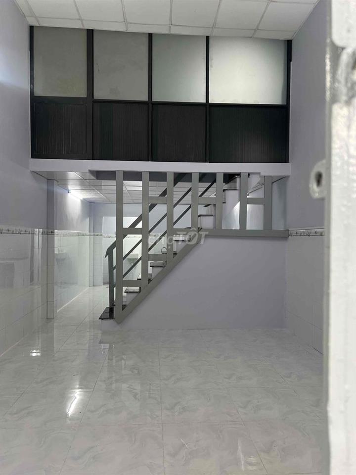 Nhà sổ hổng riêng giá rẻ khu vực bình Tân Bà Hôm hẻm xe hơi thông