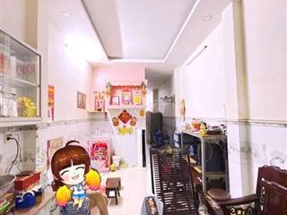 Nhà Q6 - 65m2- 5PN - phù hợp GĐ đông thành viên
