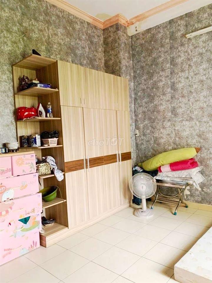 Nhà vị trí đẹp, gần Ngã Tư Bốn Xã - Hương Lộ 2