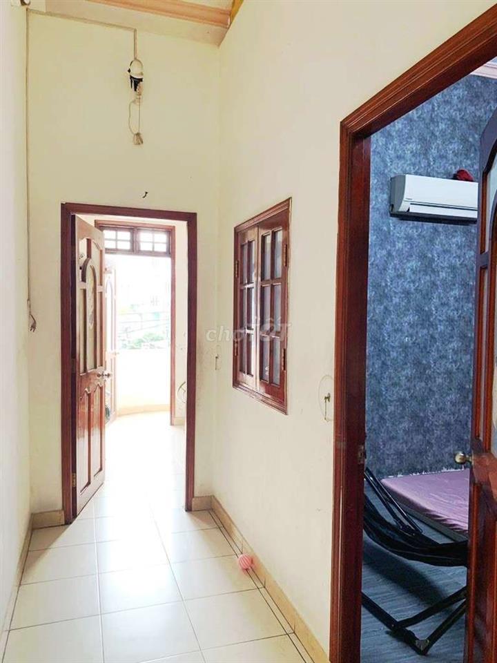 Nhà vị trí đẹp, gần Ngã Tư Bốn Xã - Hương Lộ 2