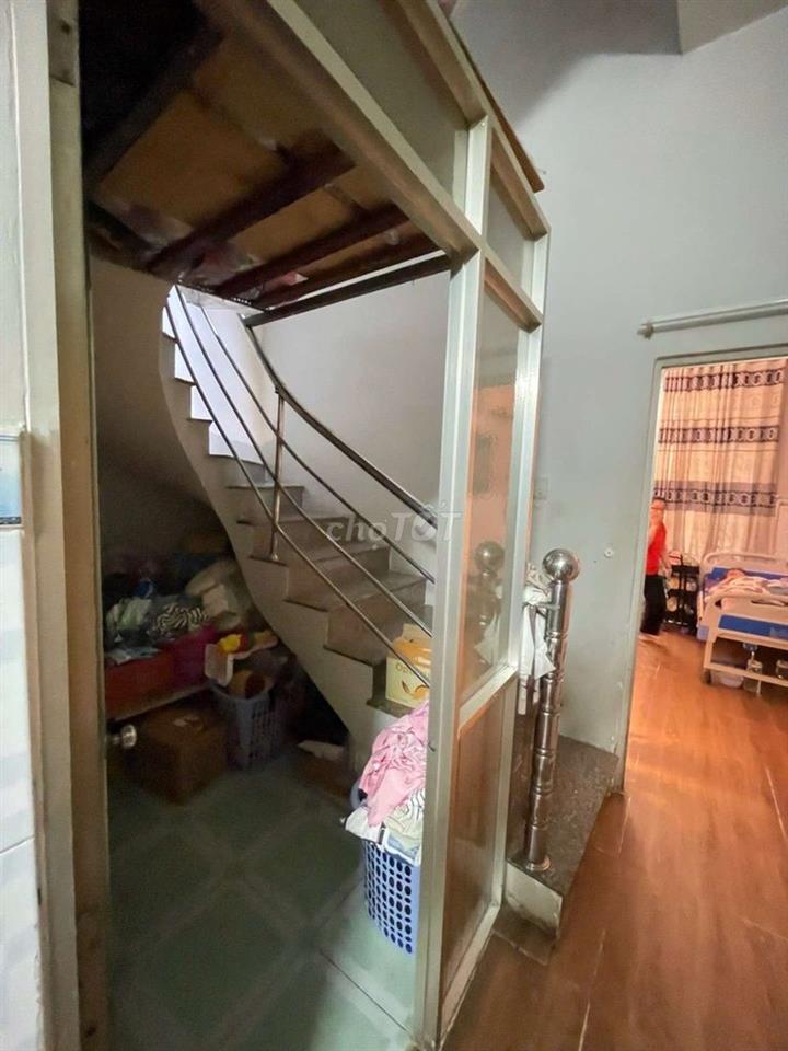 NGAY ĐƯỜNG BÀ HOM Q6 - NHÀ CHÍNH CHỦ TRANG BÌA SHR ĐẸP - 5.3 X 12M