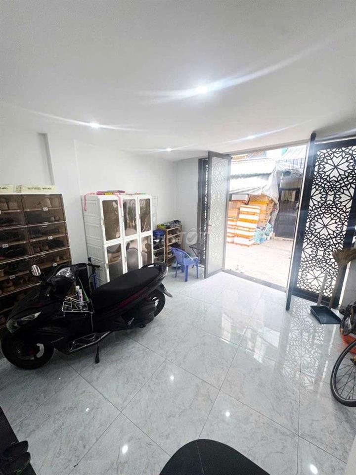 Bán nhà đường Tân Hóa - Q6