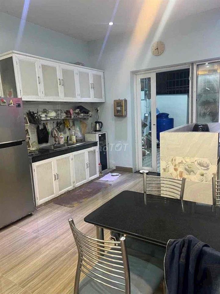 Bán Nhà Đường 6M Khu Y Tế Kỹ Thuật Cao 108m2 7.49 Tỷ 4 Tầng