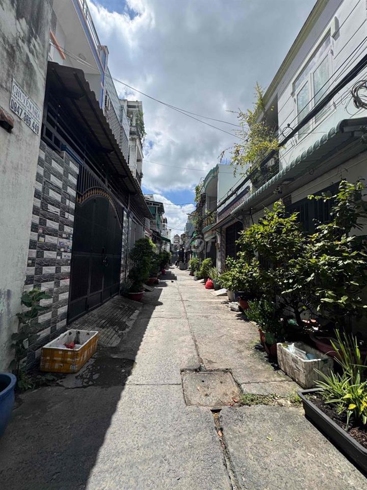 Siêu phẩm 50m2 Khu Tên Lửa chỉ hơn 4 tỷ.
