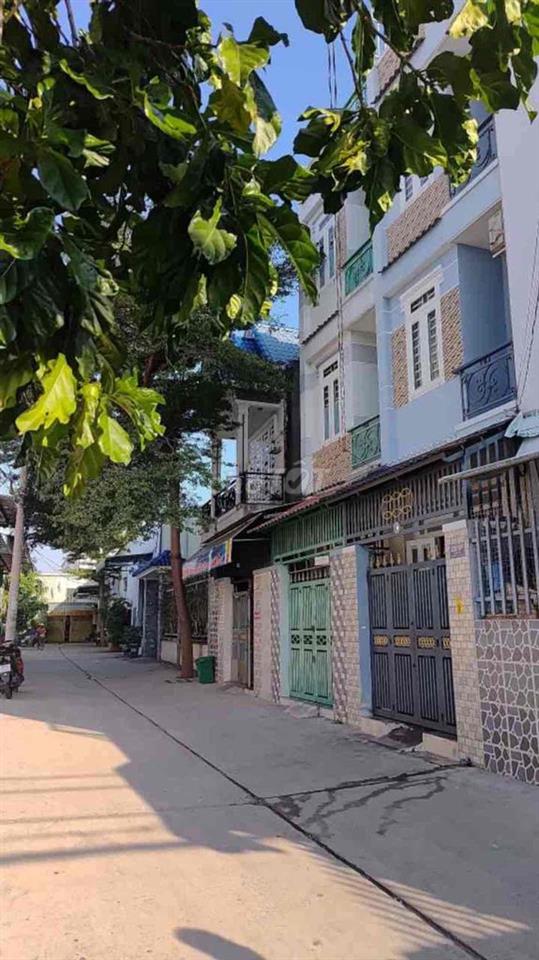 Nhà 4 tầng, hẻm xe tải, ngay đường Tên Lửa, nhỉnh 2 tỷ