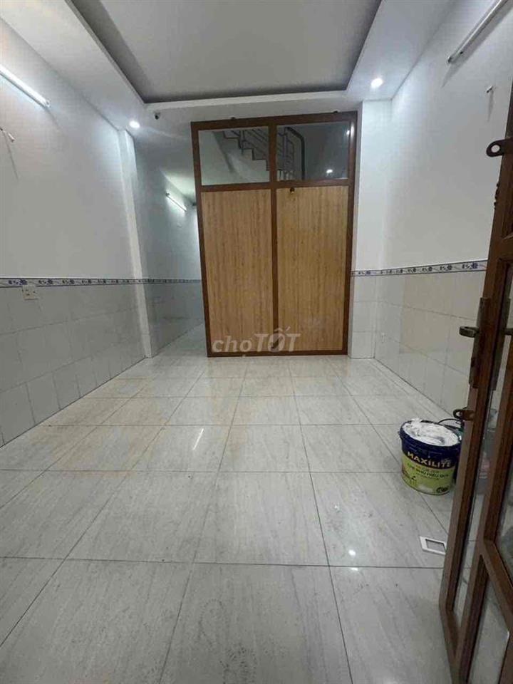 CHO THUÊ NHÀ 413 LÊ VĂN QUỚI - 3TẦNG - 10TR/THÁNG
