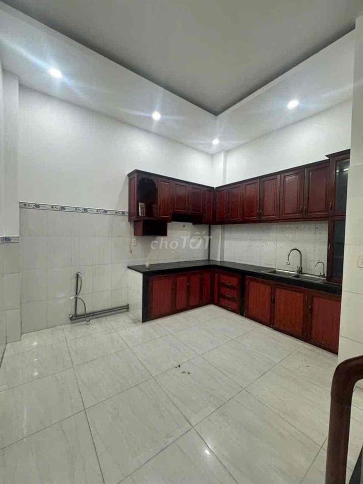 CHO THUÊ NHÀ 413 LÊ VĂN QUỚI - 3TẦNG - 10TR/THÁNG