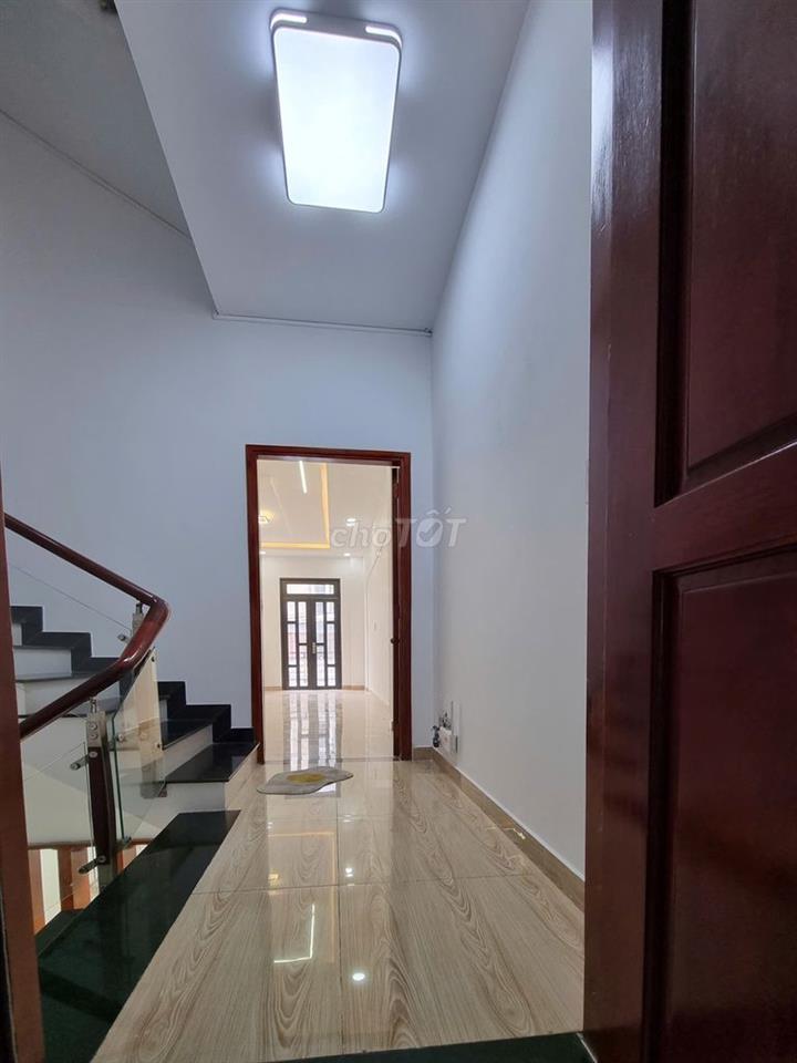 Cần bán nhà mặt tiền đường số khu tên lửa