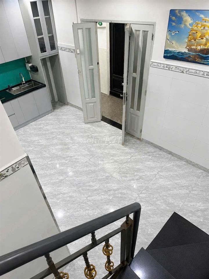 CÁCH MẠNG THÁNG 8 - NHÀ 4 TẦNG HẺM Ô TÔ - CHỈ NHỈNH 3 TỶ