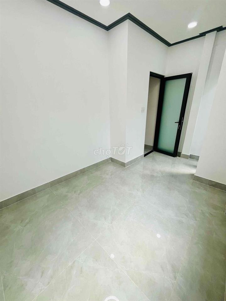 BÁN NHÀ TỈNH LỘ 10, BÌNH TÂN, 2 TẦNG, CHỈ 2.x TỶ, SHR, KOQH