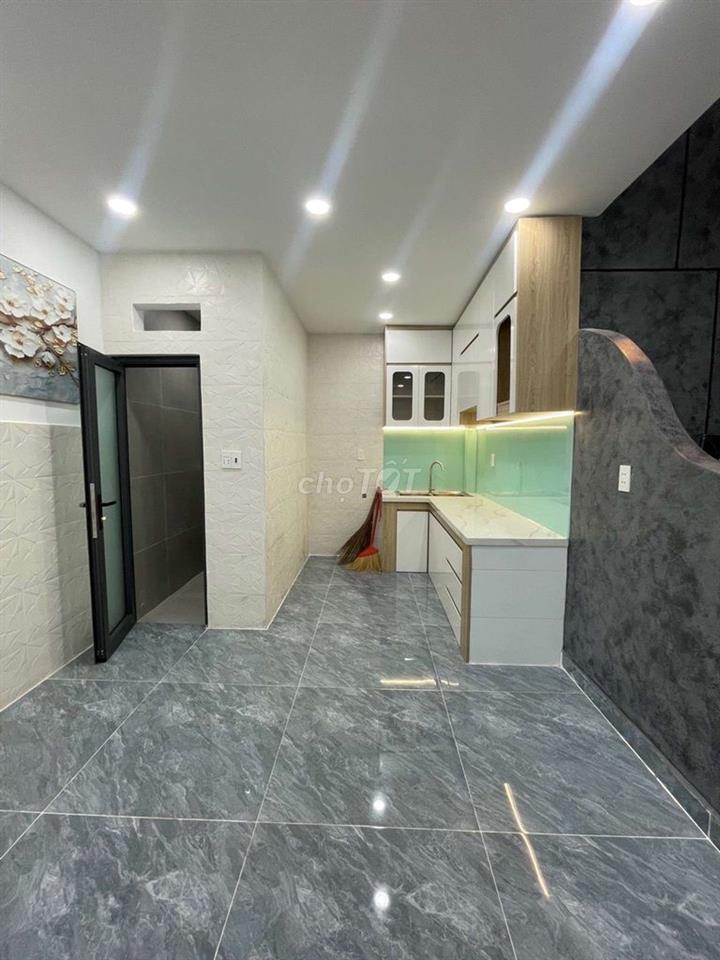NHÀ MỚI 60m2 FULL NỘITHẤT,GẦN MẶT TIỀN,SÁT TÊN LỬA.CHỈ 4,98 TỶ TL
