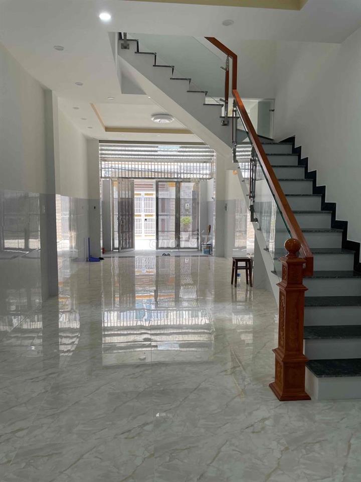 nhà mới