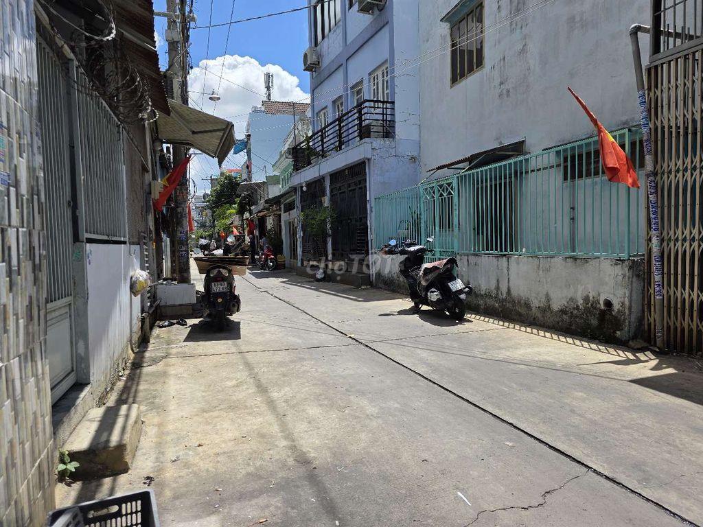 Bán Nhà Riêng hẻm 350 Ấp Chiến Lược, Bình Tân,  4,7 tỷ, hẻm xe hơi